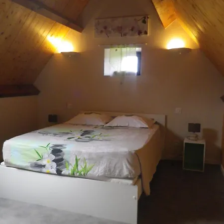L'auvaysou Holiday home Saint-Cyprien-sur-Dourdou
